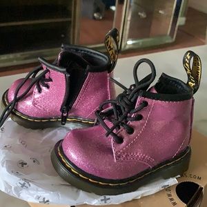 Girl/toddler shoes